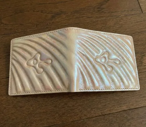Ravisauce Cream Wave Wallet Flat