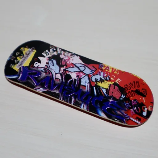 Ravisauce Graffiti Deck