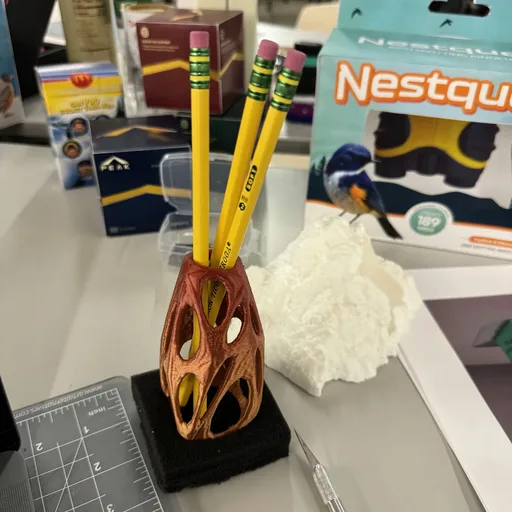 Voronoi Pencil Holder